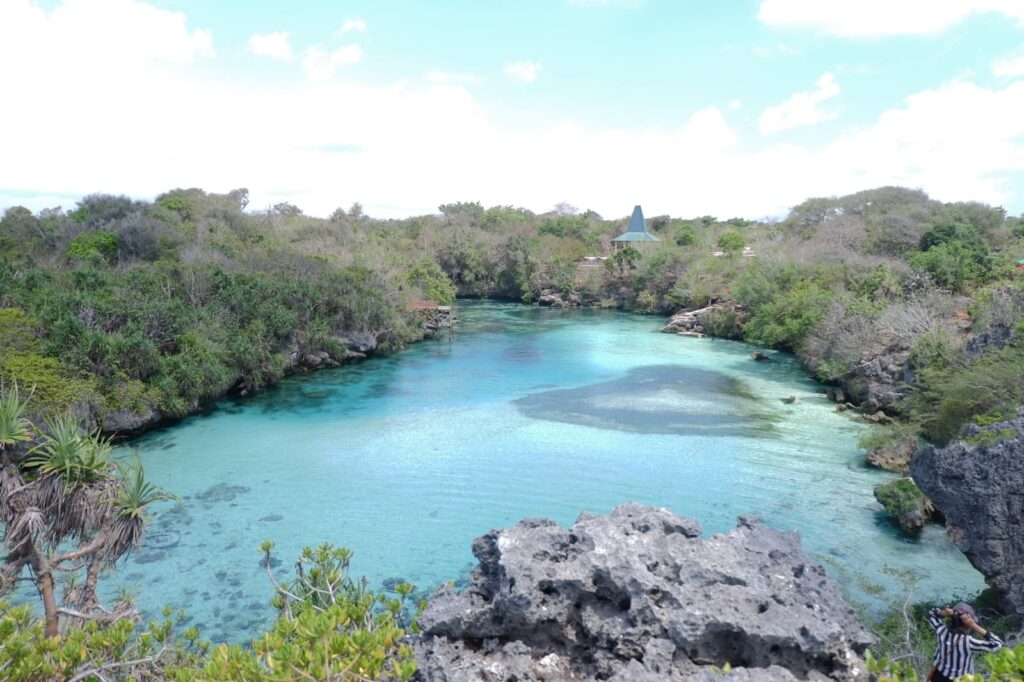 sumba lake tour