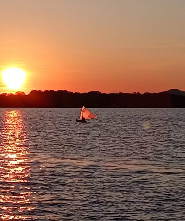 sunset komodo